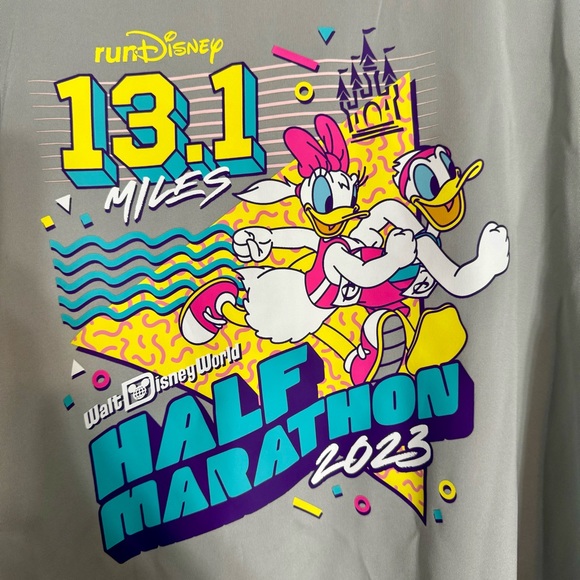 NWT. Disney RunDisney jacket. Size: XL, 3XL - Picture 9 of 16